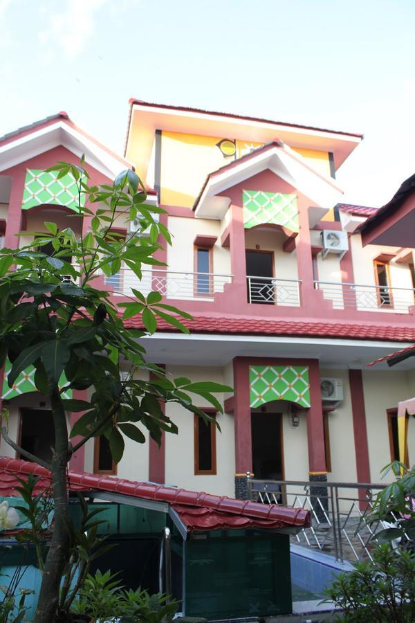 Pondok Cemara Hotel Medan Luaran gambar