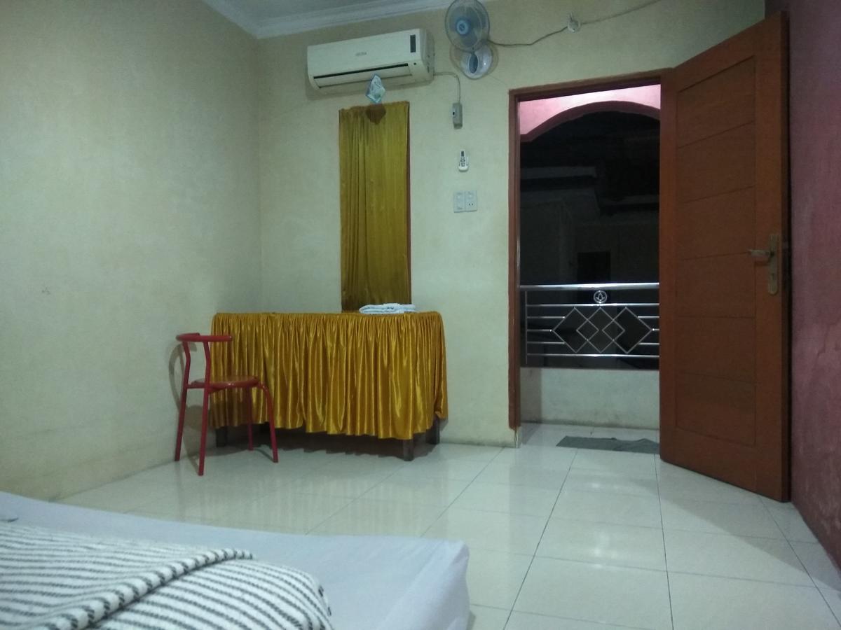Pondok Cemara Hotel Medan Luaran gambar