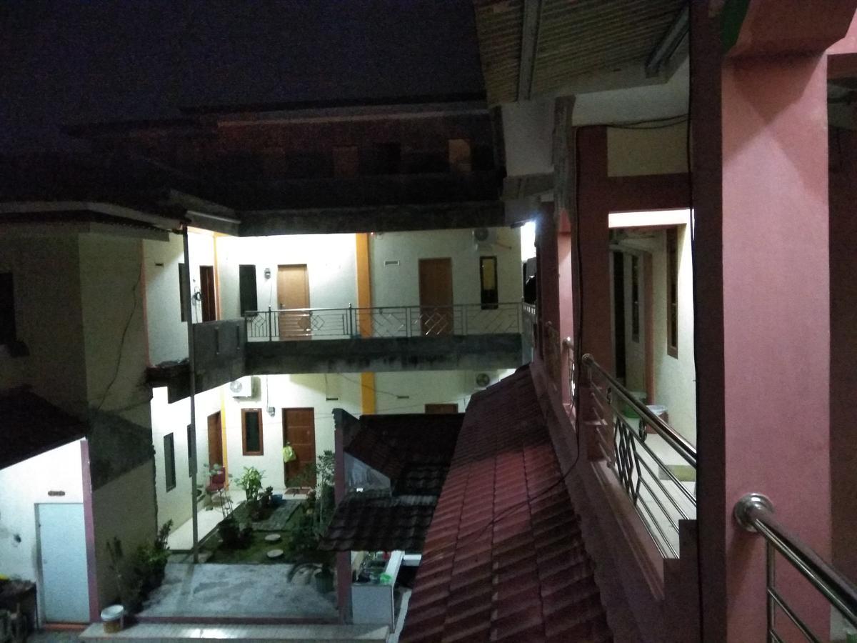 Pondok Cemara Hotel Medan Luaran gambar